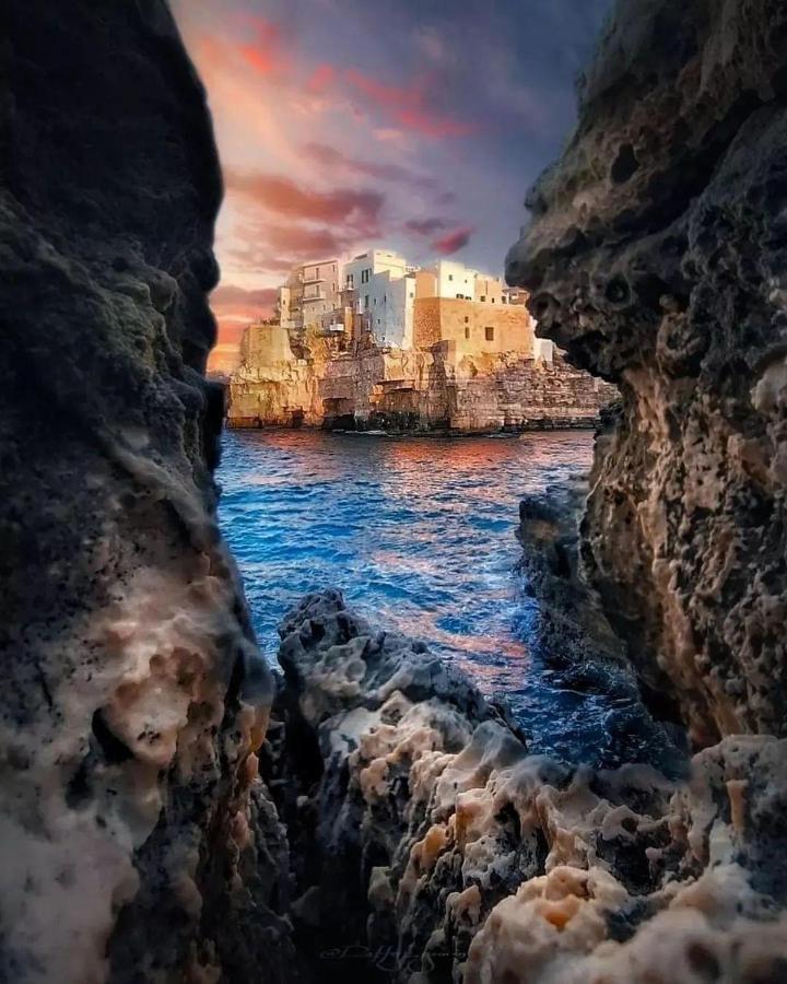 Apartamento The Duchess'S View - New! Luxurious Flat In Historical Centre 115 Sq M, 3Min Walk To Cala Porto Beach And Private Parking Polignano a Mare Exterior foto